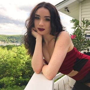 Meet your Posher, Lilah